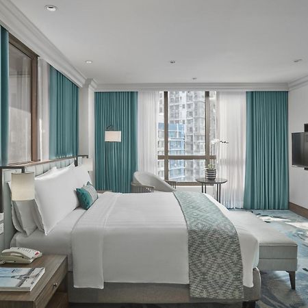 Holiday Inn & Suites Manila Galleria By Ihg Pasig City Экстерьер фото