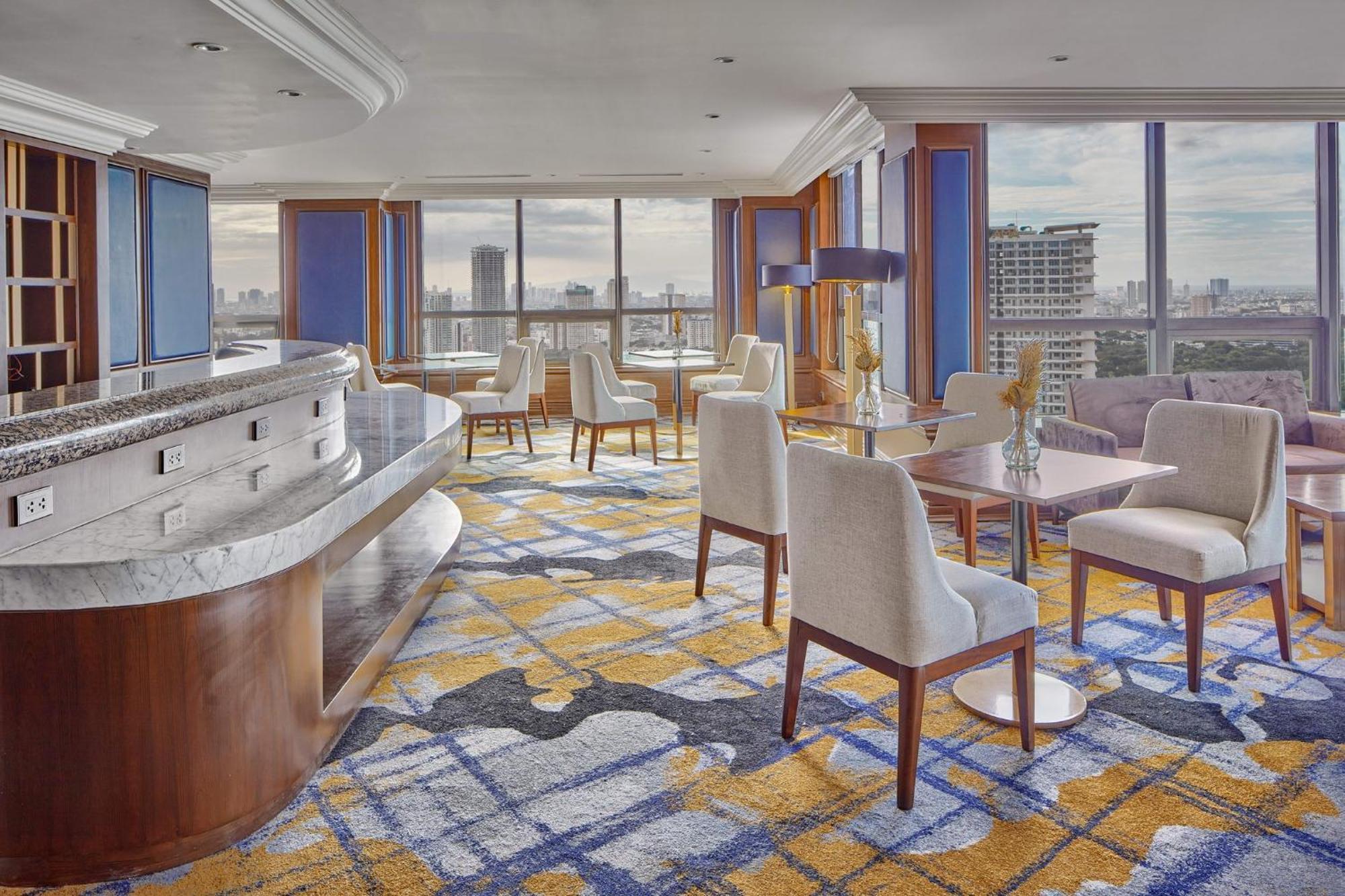 Holiday Inn & Suites Manila Galleria By Ihg Pasig City Экстерьер фото