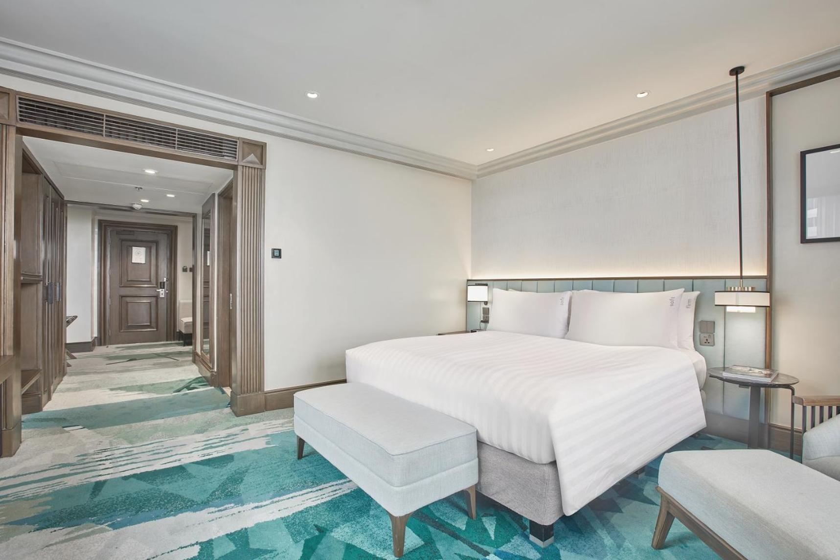 Holiday Inn & Suites Manila Galleria By Ihg Pasig City Экстерьер фото