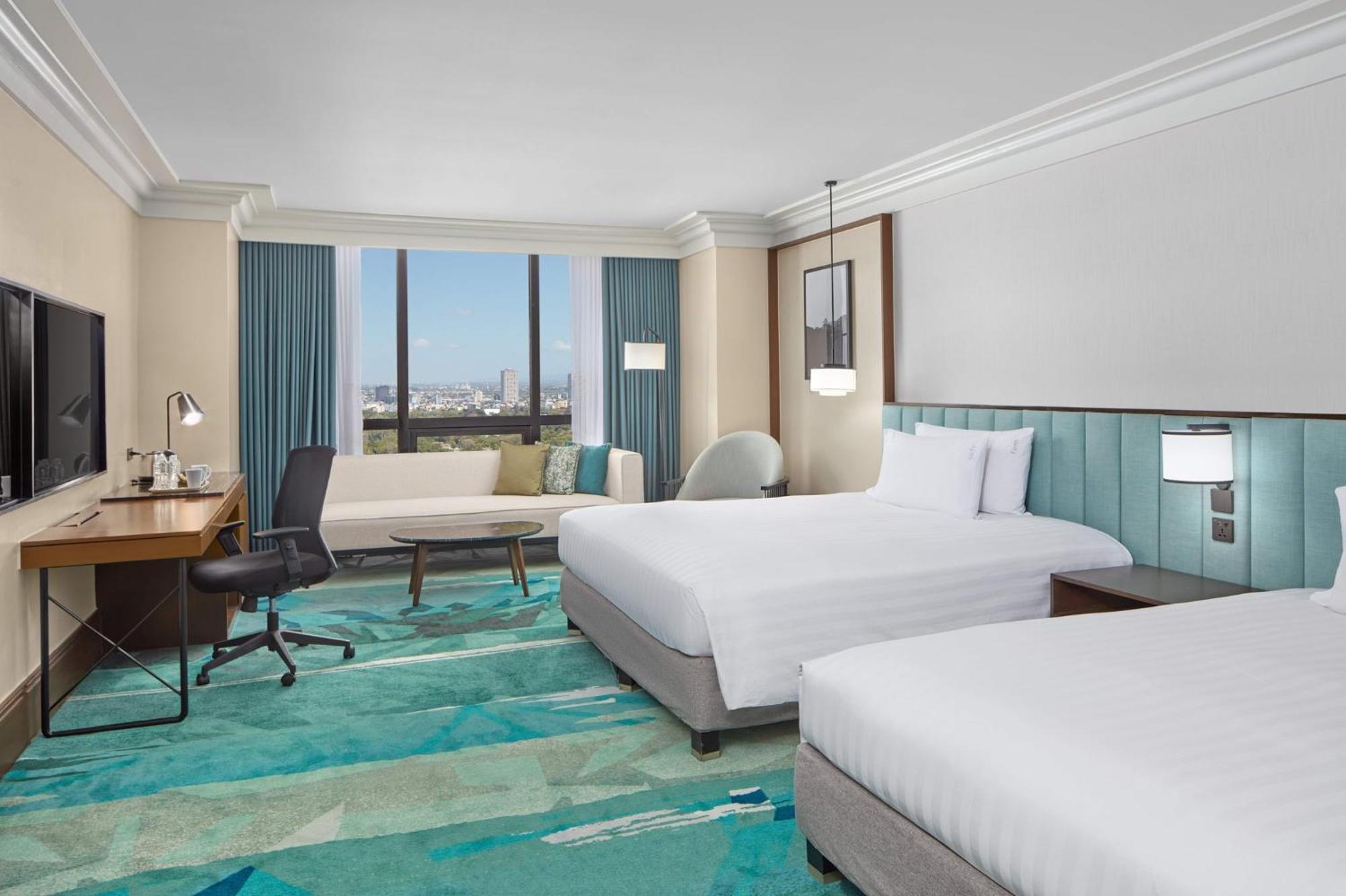 Holiday Inn & Suites Manila Galleria By Ihg Pasig City Экстерьер фото