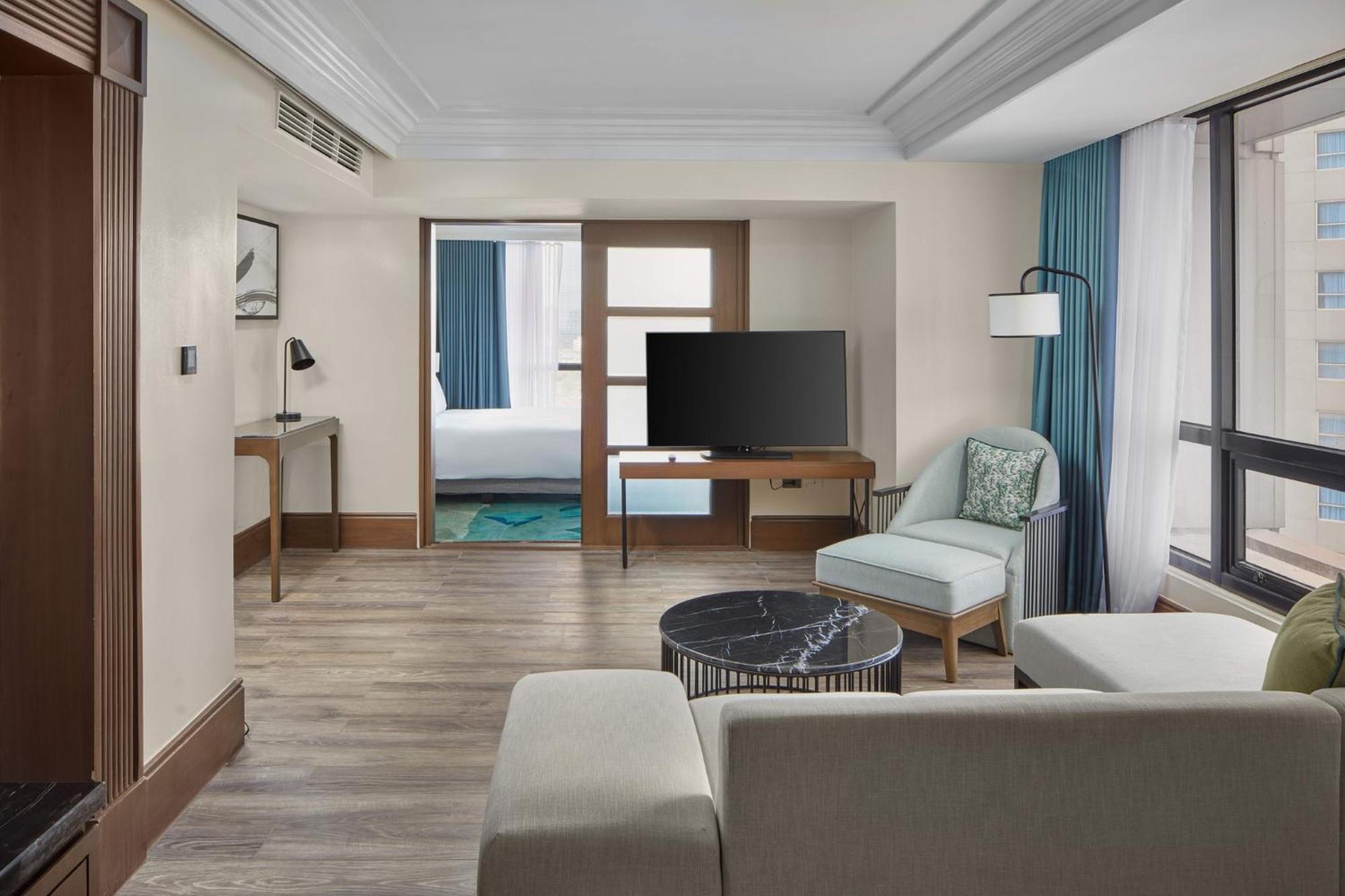 Holiday Inn & Suites Manila Galleria By Ihg Pasig City Экстерьер фото