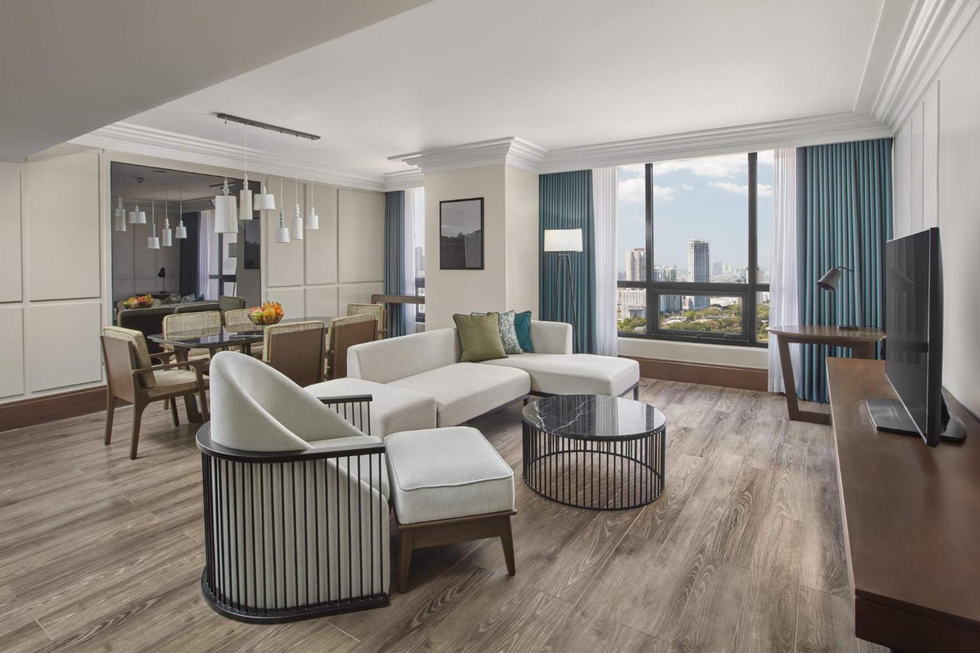 Holiday Inn & Suites Manila Galleria By Ihg Pasig City Экстерьер фото