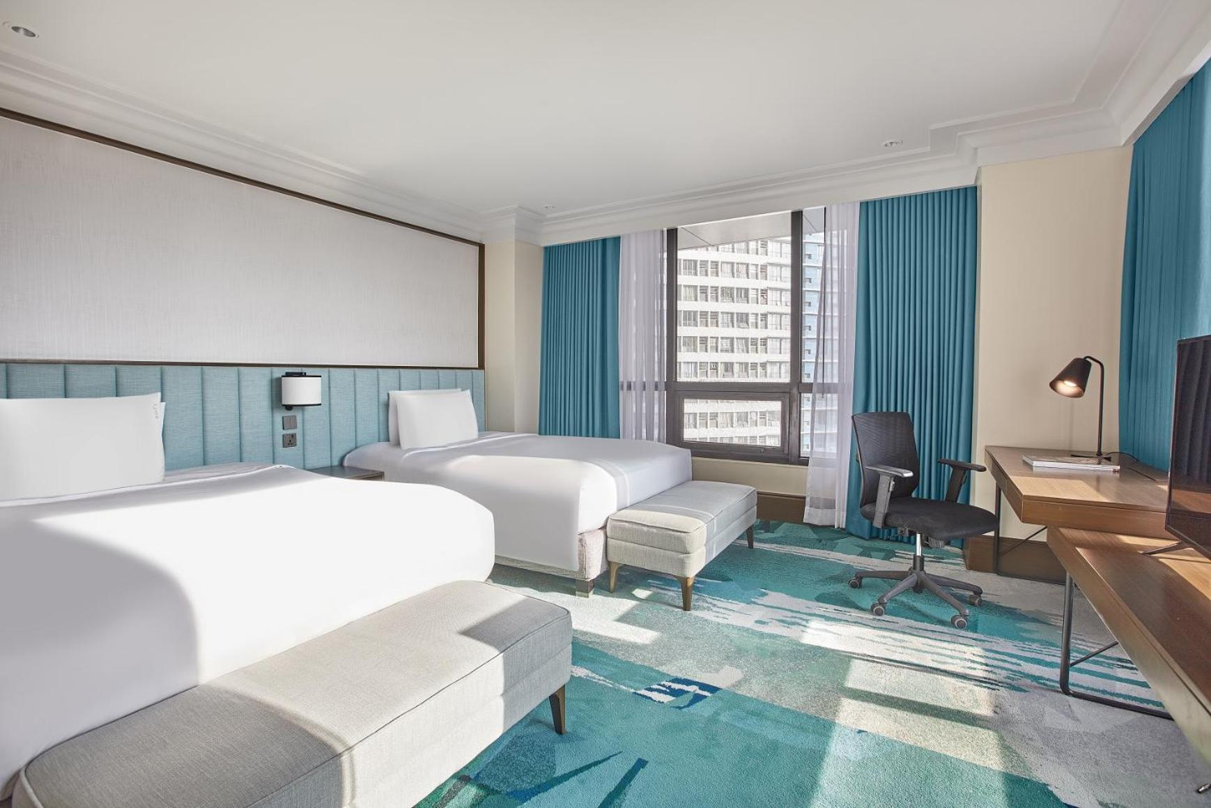 Holiday Inn & Suites Manila Galleria By Ihg Pasig City Экстерьер фото