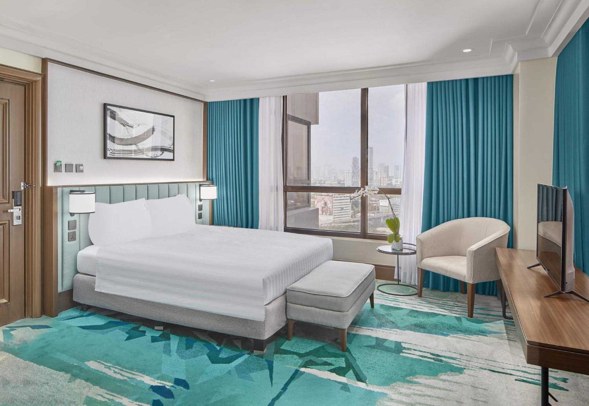 Holiday Inn & Suites Manila Galleria By Ihg Pasig City Экстерьер фото